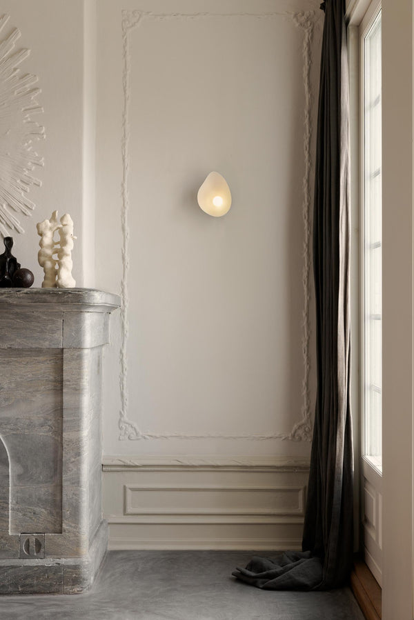 Nuura Florii 1 Wall Dark Bronze - White