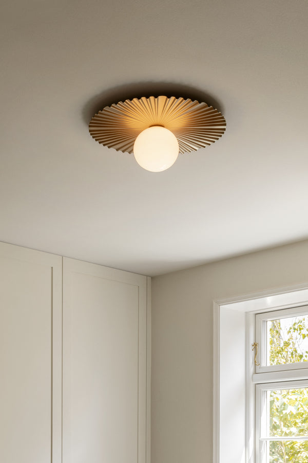 Nuura Liila Muuse Medium Opal