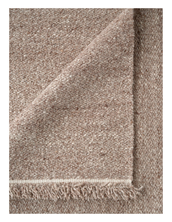 Linie Design Peaceful Parity teppe