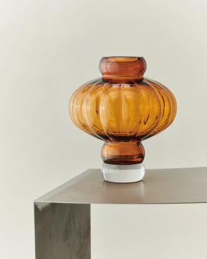 Louise Roe Balloon Vase 08
