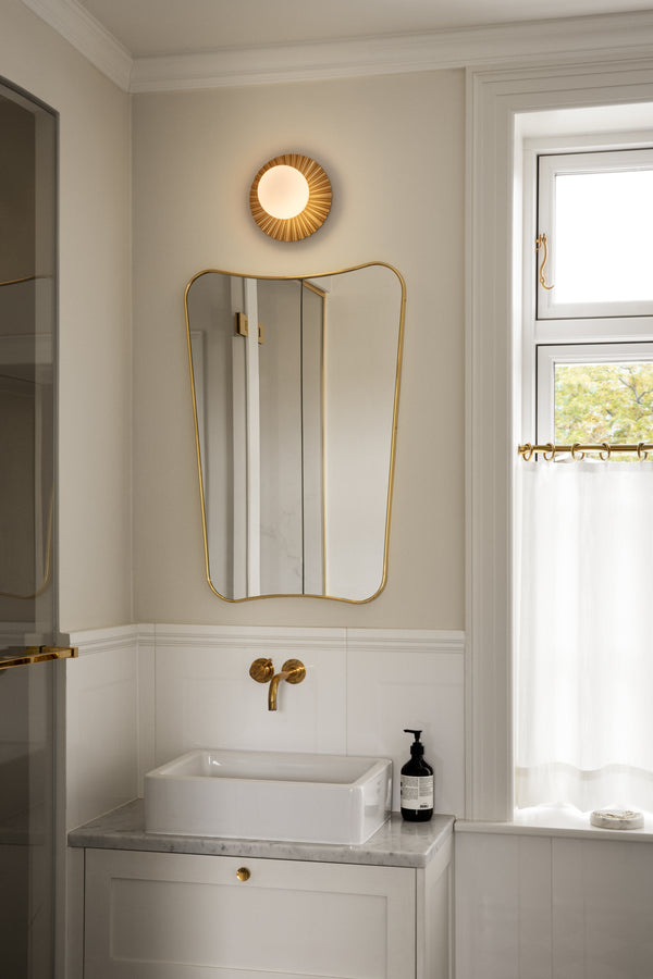 Nuura Liila Muuse Small Opal vegglampe