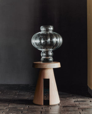 Louise Roe Balloon Vase 08