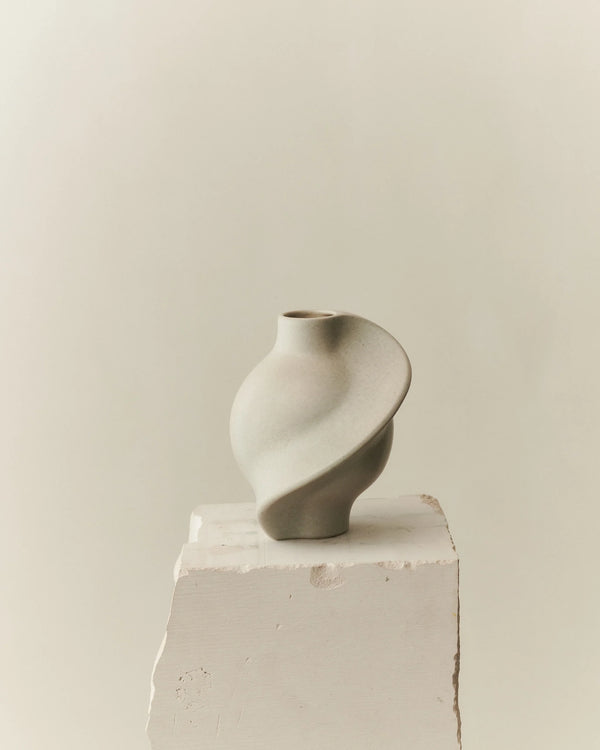 Louise Roe Pirout Vase 01