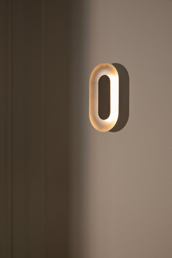 Nuura Sasi Small vegglampe