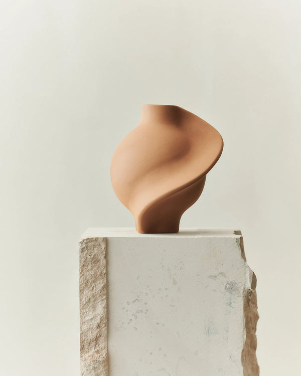 Louise Roe Pirout Vase 01