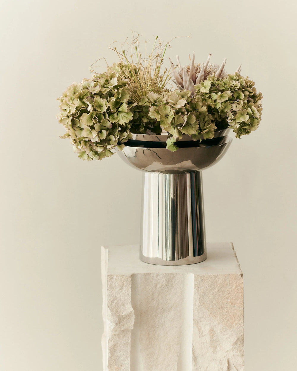Louise Roe Fountain 02 Vase