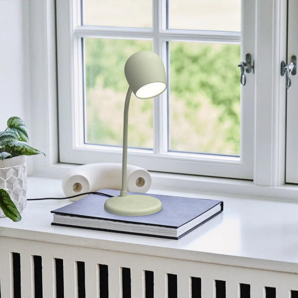 Ellie lampe m/høyttaler og lader
