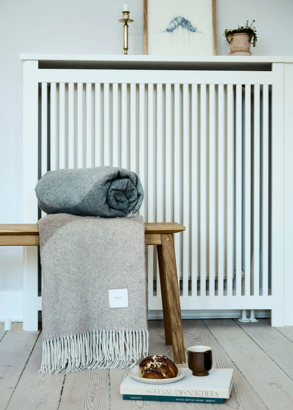 Compliments Waves Plaid 140x200 cm - Grey