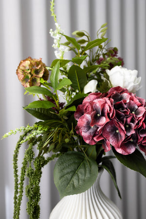 Bloom Objects Bordeaux Bloom Buket