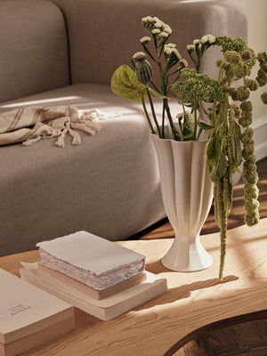 Broste Copenhagen Heli Vase L