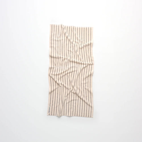 BONGUSTA Naram Bath Towel - Bade Håndkle, creme & ink