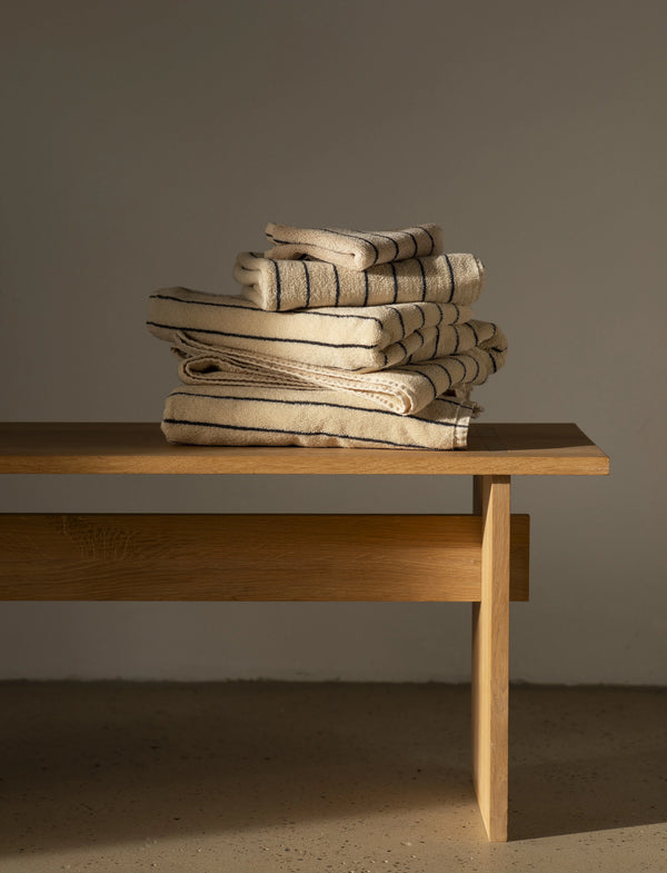 BONGUSTA Naram Bath Towel - Bade Håndkle, coffee