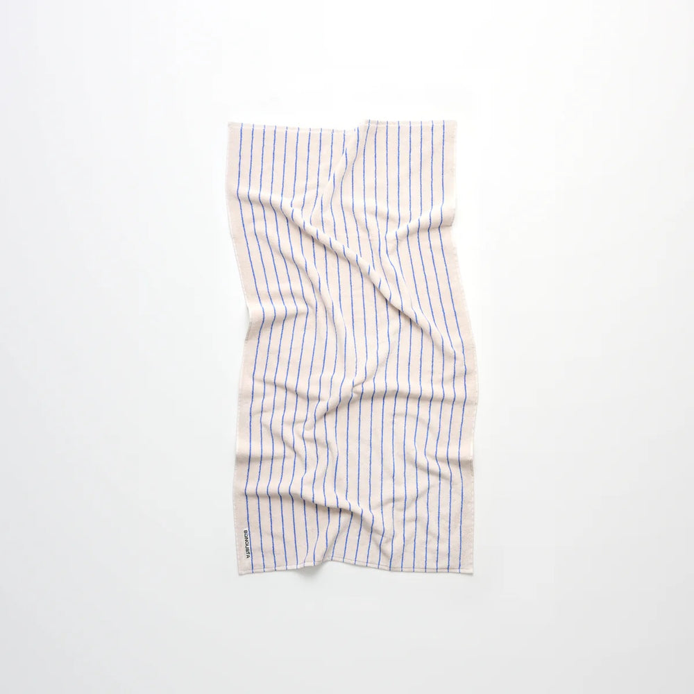 BONGUSTA Naram Bath Towel - Bade Håndkle, moonbeam & ultramarine