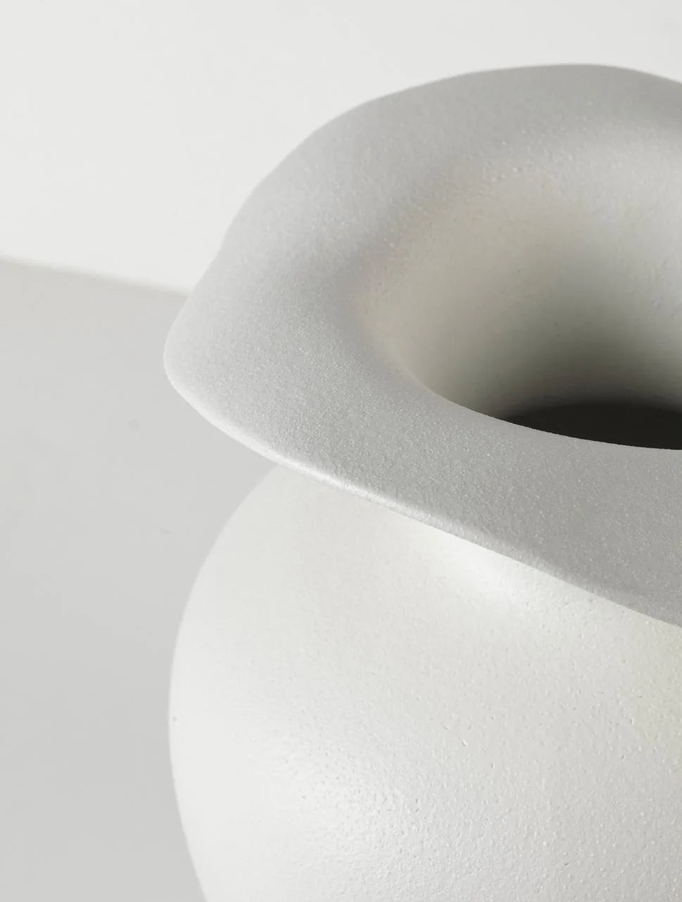 Florentina Vase M, off-white