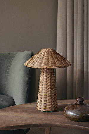 Dou Bordlampe, natur