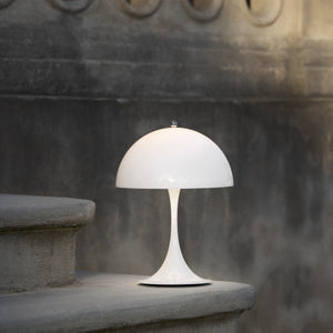 Panthella 250 Portable Lampe, opal hvit