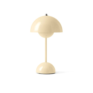 Flowerpot VP9 Oppladbar Bordlampe, zesty orange