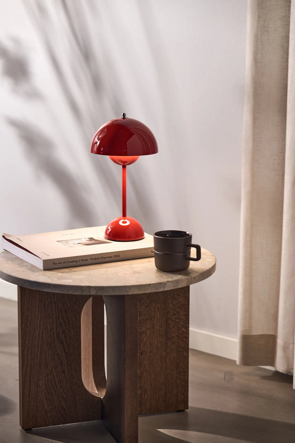 Flowerpot VP9 Oppladbar Bordlampe, vermilion red