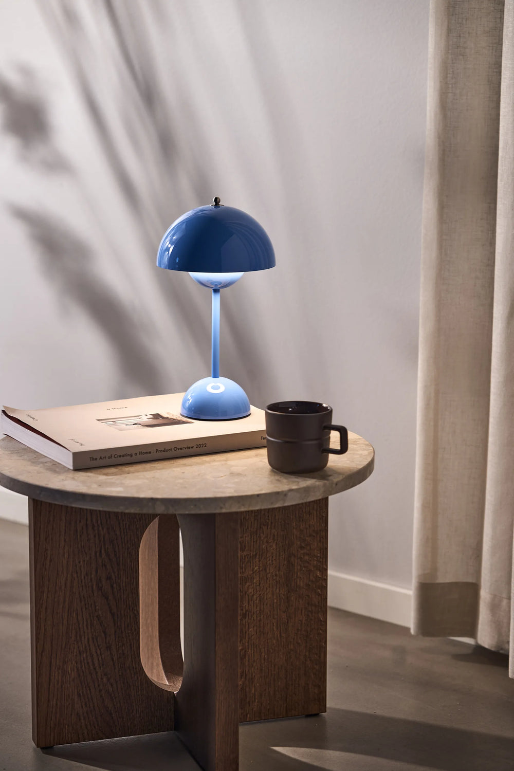 Flowerpot VP9 Oppladbar Bordlampe, swim blue