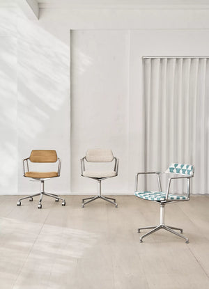 Vipp 453 Swivel chair