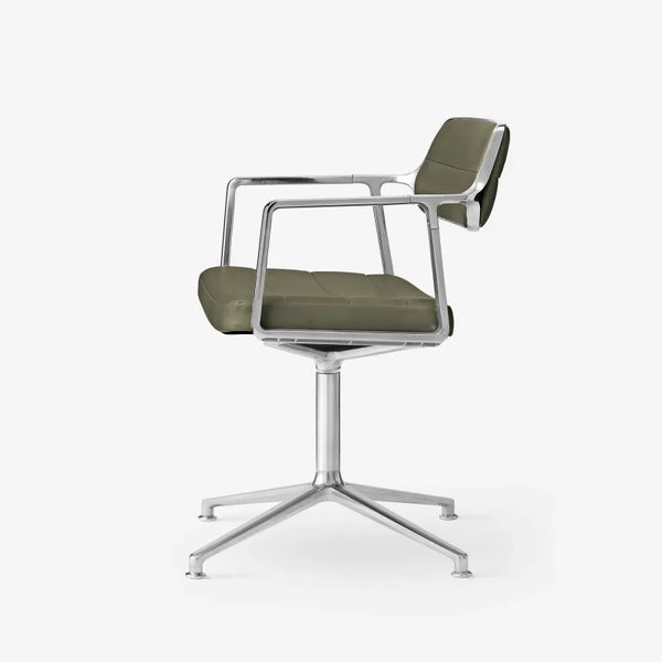 Vipp 453 Swivel chair